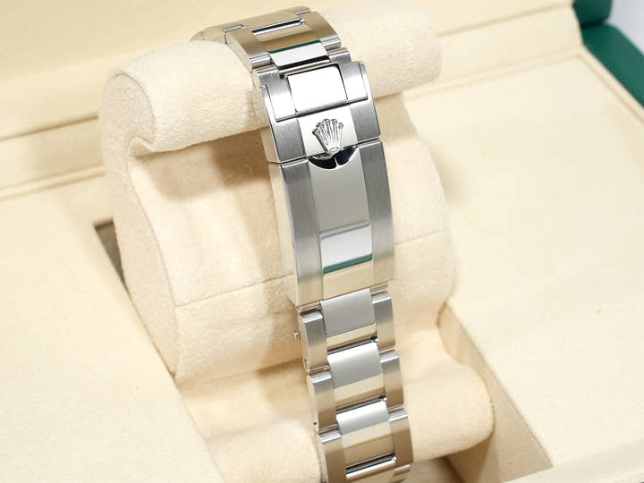 ロレックス デイトナ Ref.126500LN ステンレススチール ホワイト文字盤 未使用 tfvb2b3w