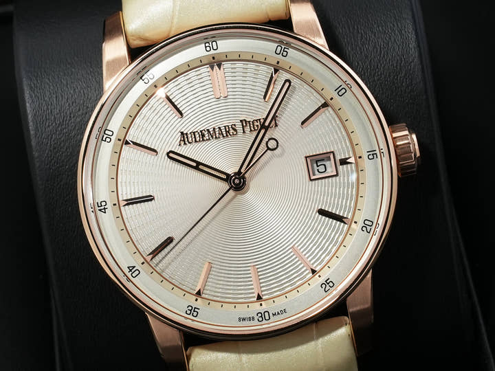 オーデマピゲ CODE 11.59 バイ オーデマ ピゲ Ref.77410OR.OO.A825CR.01 ピンクゴールド ベージュ文字盤 美品 4jjpefjp