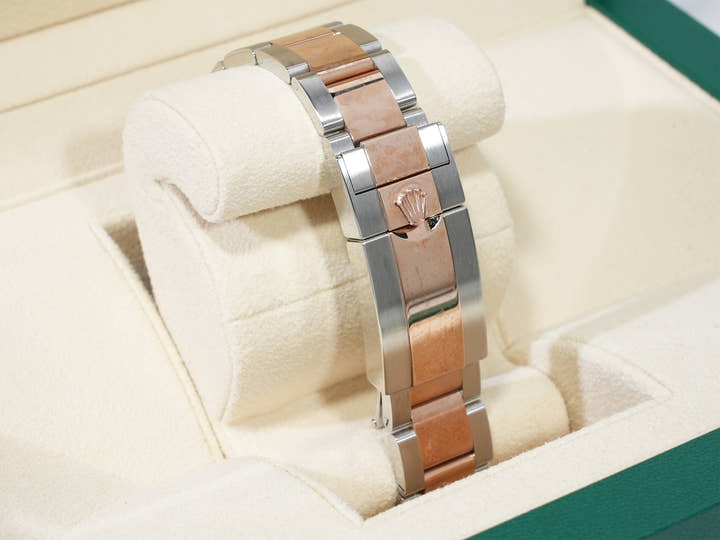 ROLEX GMT-Master II Ref.126711CHNR Stainless Steel/Everose Gold Black Dial Oyster Bracelet Unused 4be2gbpv