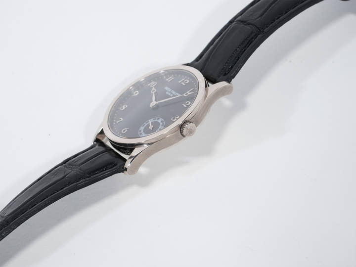 Patek Philippe Calatrava Ref.5026G-001 White Gold Black Dial Pre-owned icrfq4q4