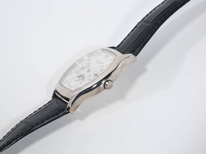 パテックフィリップ パーペチュアルカレンダー Ref.5040G-018 ホワイトゴールド シルバー文字盤 中古 bzcos9n2