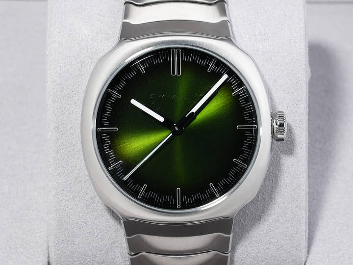 H. Moser Streamliner Centre Seconds Ref. 6201-1200 Stainless Steel Matrix Green Fumé Dial Excellent Condition 848ba732