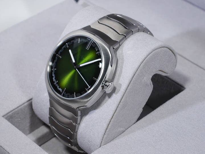 H. Moser Streamliner Centre Seconds Ref. 6201-1200 Stainless Steel Matrix Green Fumé Dial Excellent Condition 848ba732