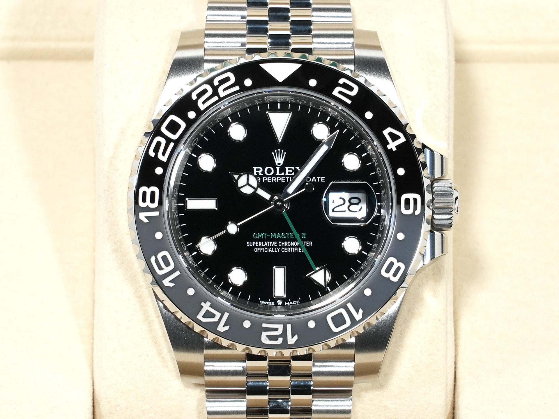 Rolex GMT-Master II Ref. 126710GRNR Stainless Steel Black Dial Jubilee Bracelet Unused thf42ogp