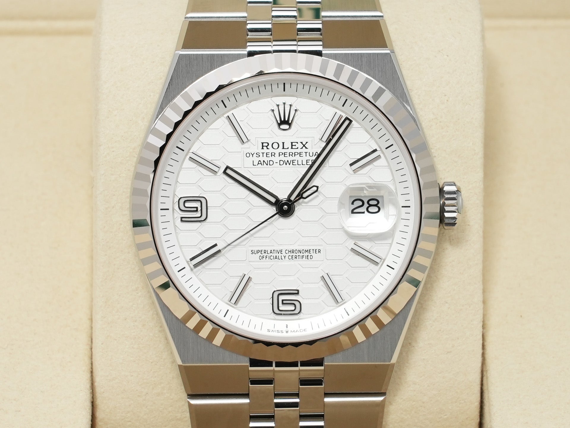 ロレックス ランドドゥエラー Ref.127334 ステンレススチール/ホワイトゴールド ホワイト文字盤 ジュビリーブレスレット 未使用 rg7yrkme