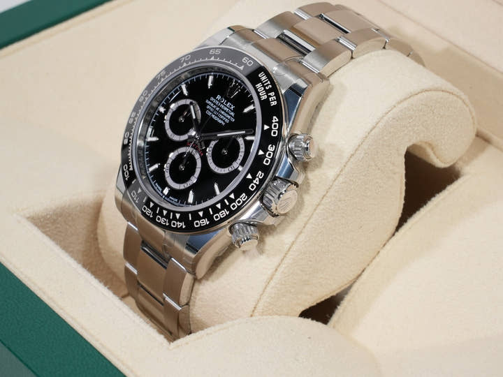 ロレックス デイトナ Ref.126500LN ステンレススチール ブラック文字盤 未使用 ytn7ecp8