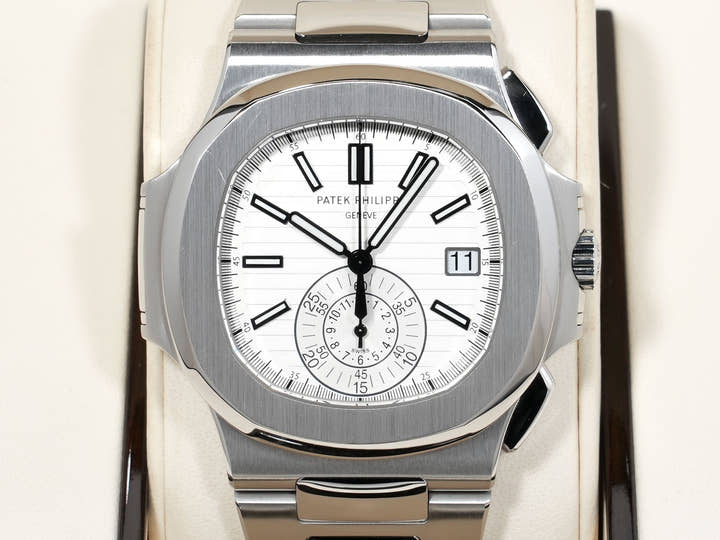 パテックフィリップ ノーチラス クロノグラフ Ref.5980/1A-019 ステンレススチール ホワイト文字盤 中古 a4y5qm3e