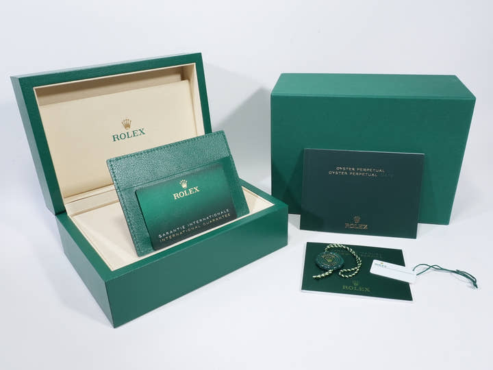 Rolex Oyster Perpetual 41 Ref. 134300 Stainless Steel Lavender Dial Unused ctwa35h9