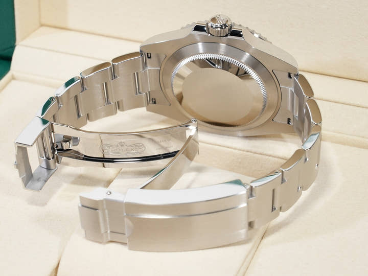 ロレックス サブマリーナー デイト Ref.126610LV ステンレススチール ブラック文字盤 未使用 ifyn45xk