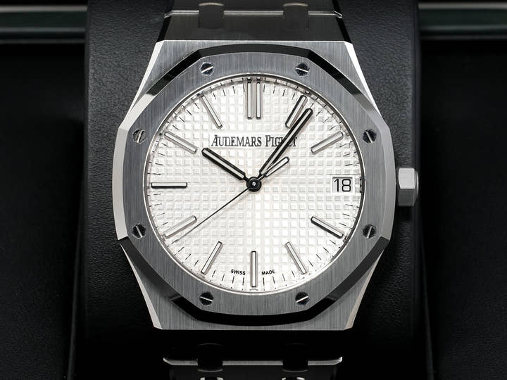 オーデマピゲ ロイヤルオーク 50周年記念 Ref.15510ST.OO.1320ST.03 ステンレススチール シルバー文字盤 美品 tke4xgz8