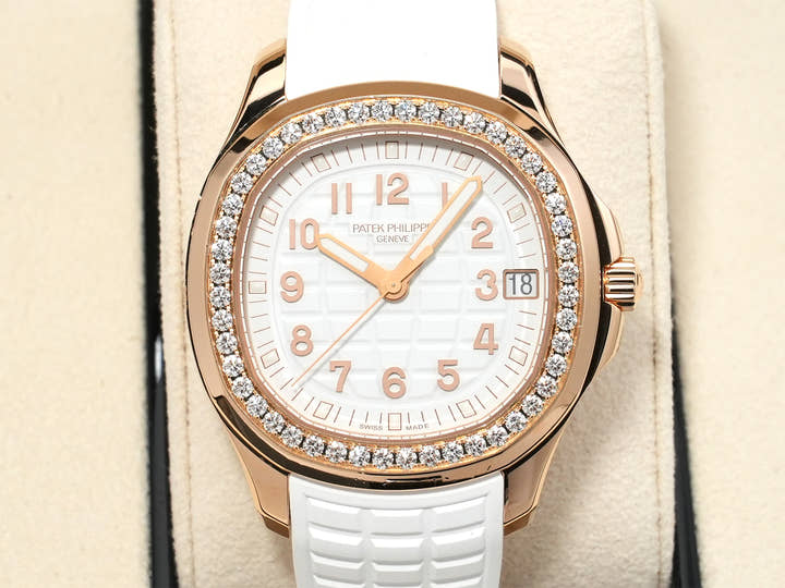Patek Philippe Aquanaut Ref. 5268/200R-001 Rose Gold White Dial Excellent Condition ib4pfqmv