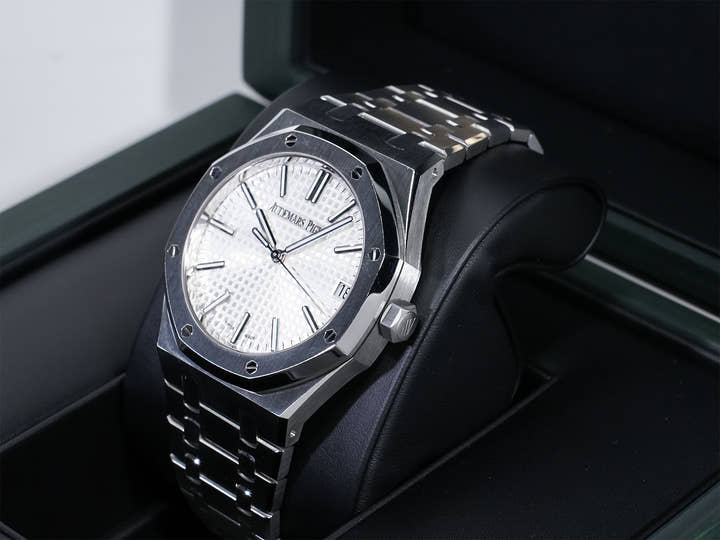 オーデマピゲ ロイヤルオーク Ref.15510ST.OO.1320ST.08 ステンレススチール シルバー文字盤 美中古 a8c2ourv