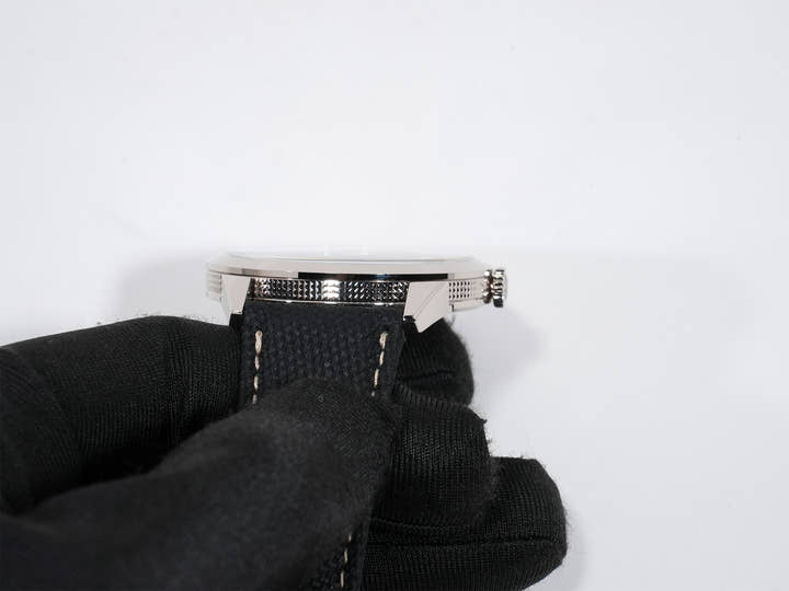 パテックフィリップ カラトラバ Ref.5226G-001 ホワイトゴールド ブラックグラデーションのテクスチャード ラック アントラサイト文字盤 中古 x2wrb2zm
