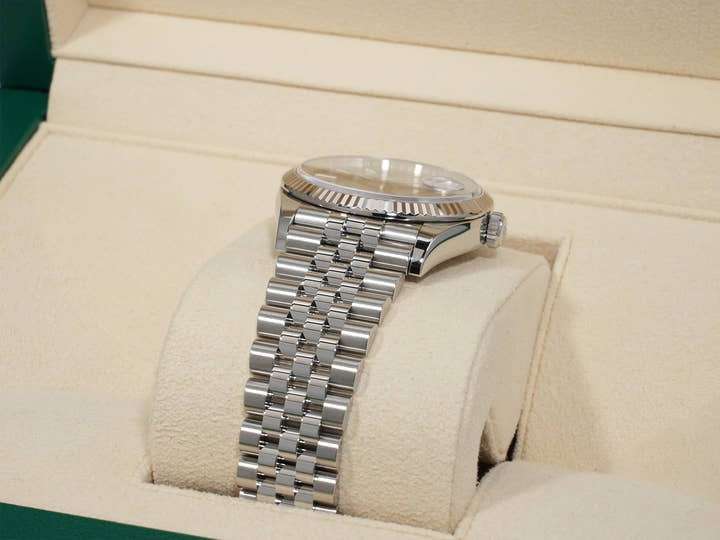 ロレックス デイトジャスト36 Ref.126234 ステンレススチール/ホワイトゴールド ブラック文字盤 ジュビリーブレスレット 美中古 azsb5q6b