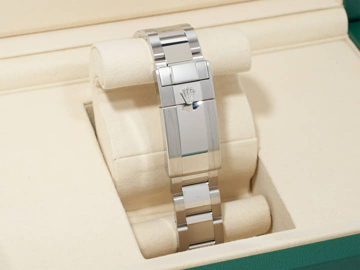 ロレックス デイトナ Ref.126500LN ステンレススチール ブラック文字盤 未使用 n8o52ziw