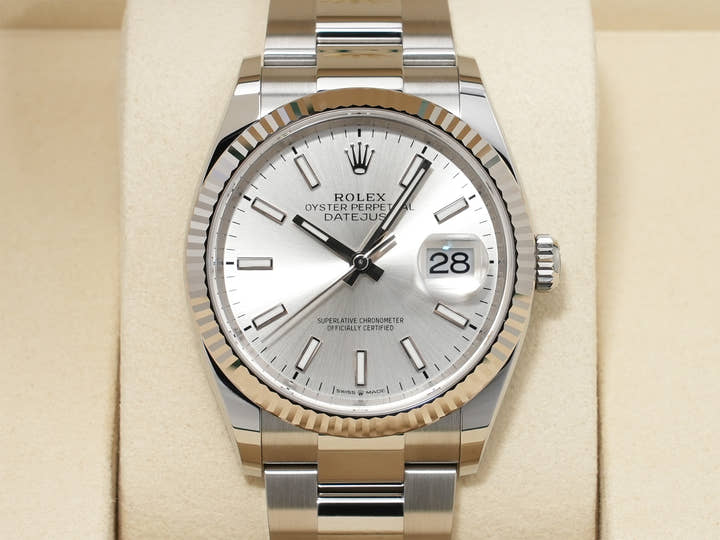 ロレックス デイトジャスト36 Ref.126234 ステンレススチール/ホワイトゴールド シルバー文字盤 オイスターブレスレット 未使用 bsobvtbh