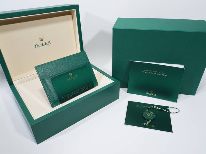 ロレックス デイトナ Ref.126508 イエローゴールド グリーン文字盤 未使用 6mxg9vzp