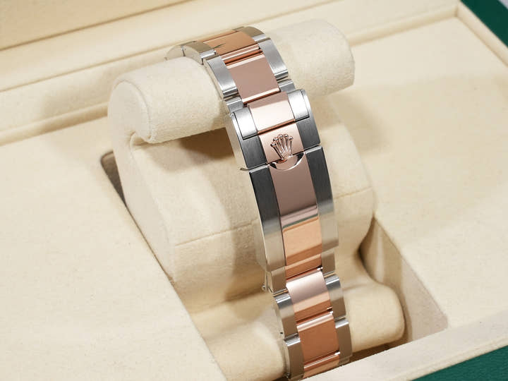 ロレックス GMTマスターII Ref.126711CHNR ステンレススチール/エバーローズゴールド ブラック文字盤 オイスターブレスレット 美品 79qr9odc