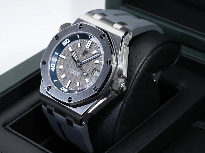 オーデマピゲ ロイヤルオーク オフショア ダイバー Ref.15720ST.OO.A009CA.01 ステンレススチール グレー文字盤 美品 g882pkfp