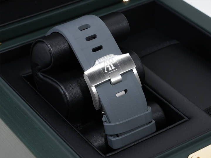 オーデマピゲ ロイヤルオーク オフショア ダイバー Ref.15720ST.OO.A009CA.01 ステンレススチール グレー文字盤 美品 g882pkfp