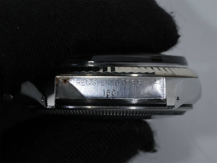 ロレックス デイトジャスト Ref.1601 ステンレススチール/ホワイトゴールド ブラックミラー文字盤 中古 t2ros4b3