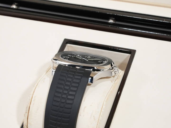 パテックフィリップ アクアノート Ref.5167A-001 ステンレススチール ブラック文字盤 美中古 76uhq46k