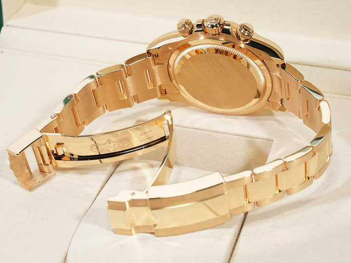 ロレックス デイトナ Ref.126508 イエローゴールド グリーン文字盤 未使用 tx9xaa4v