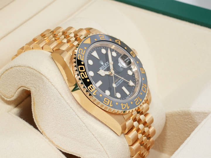ROLEX GMT-Master II Ref.126718GRNR Yellow Gold Black Dial Jubilee Bracelet Unused pb4a64i3