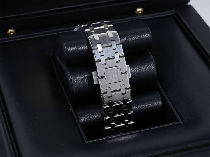 Audemars Piguet Royal Oak Chronograph Ref.26315ST.OO.1256ST.01 Stainless Steel Silver Dial Excellent Condition 8dxpsb8g