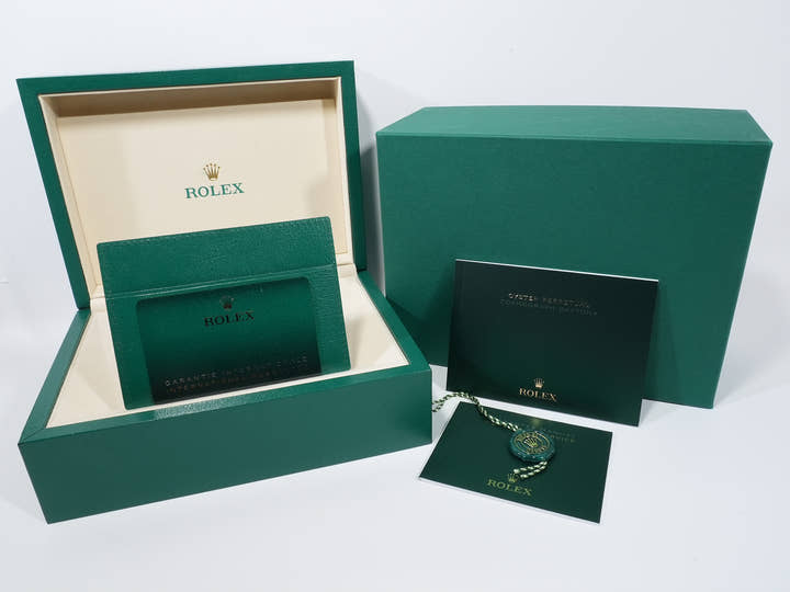 Rolex Daytona Ref. 126508 Yellow Gold Green Dial Unused rh623vrn