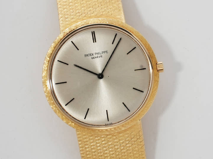 パテックフィリップ カラトラバ Ref.3520/012 イエローゴールド シルバー文字盤 美中古 6ab9om2x