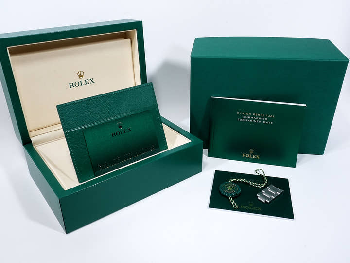 ロレックス サブマリーナー デイト Ref.126610LV ステンレススチール ブラック文字盤 中古 78t6kq9a