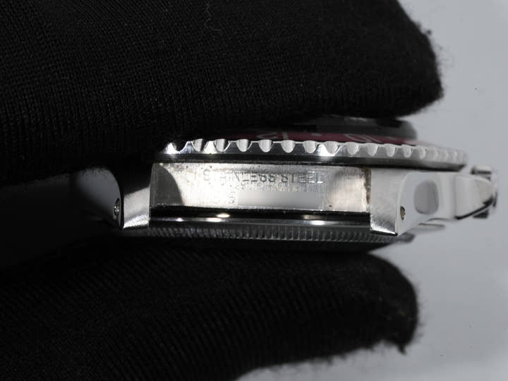 ロレックス GMTマスター Ref.1675 ステンレススチール ブラック文字盤 オイスターブレスレット 中古 9ra4udsn