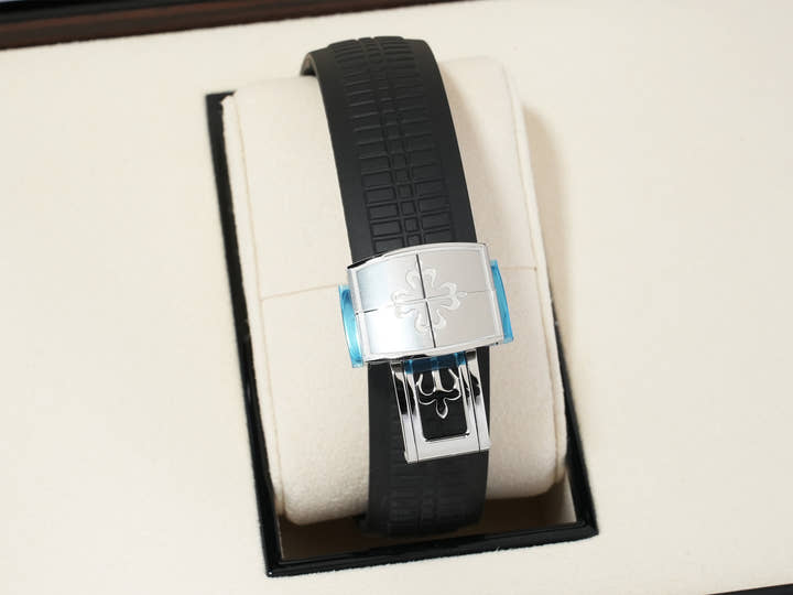 パテックフィリップ アクアノート クロノグラフ TIFFANY&CO. Ref.5968A-001 ステンレススチール ブラック文字盤 未使用 w65k4kp9
