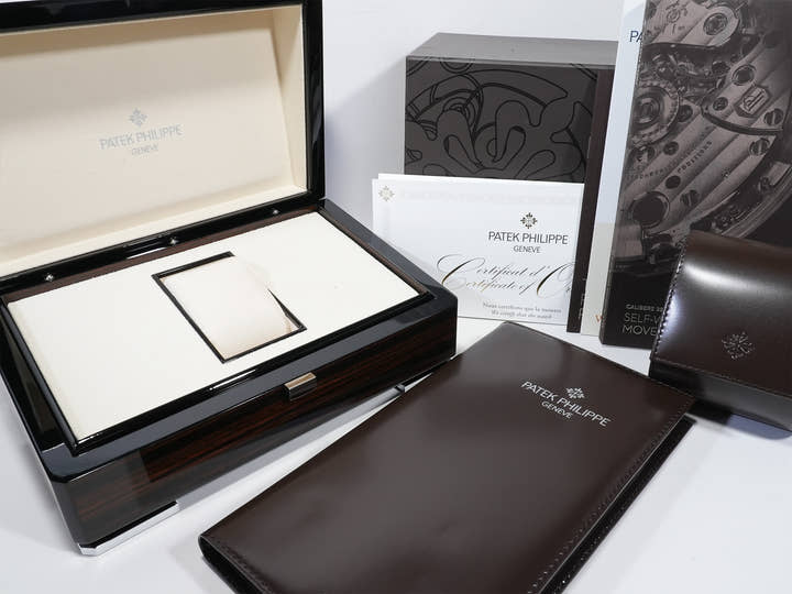 Patek Philippe Aquanaut Ref. 5168G-001 White Gold Midnight Blue Dial Unused 8itqvngd