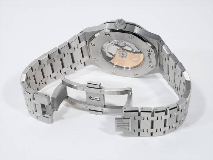 オーデマピゲ ロイヤルオーク Ref.15400ST.OO.1220ST.03 ステンレススチール ブルー文字盤 中古 kokv4wjj