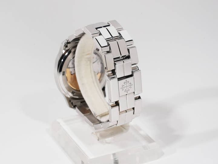 パテックフィリップ アクアノート ミディアム Ref.5066/1A-001 ステンレススチール ブラック文字盤 美中古 ifkf76s2