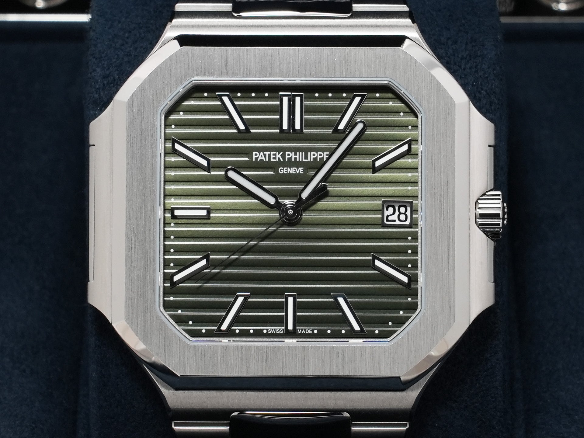 Patek Philippe Qubitus Ref. 5821/1A-001 Stainless Steel Green Dial Unused smfx355s