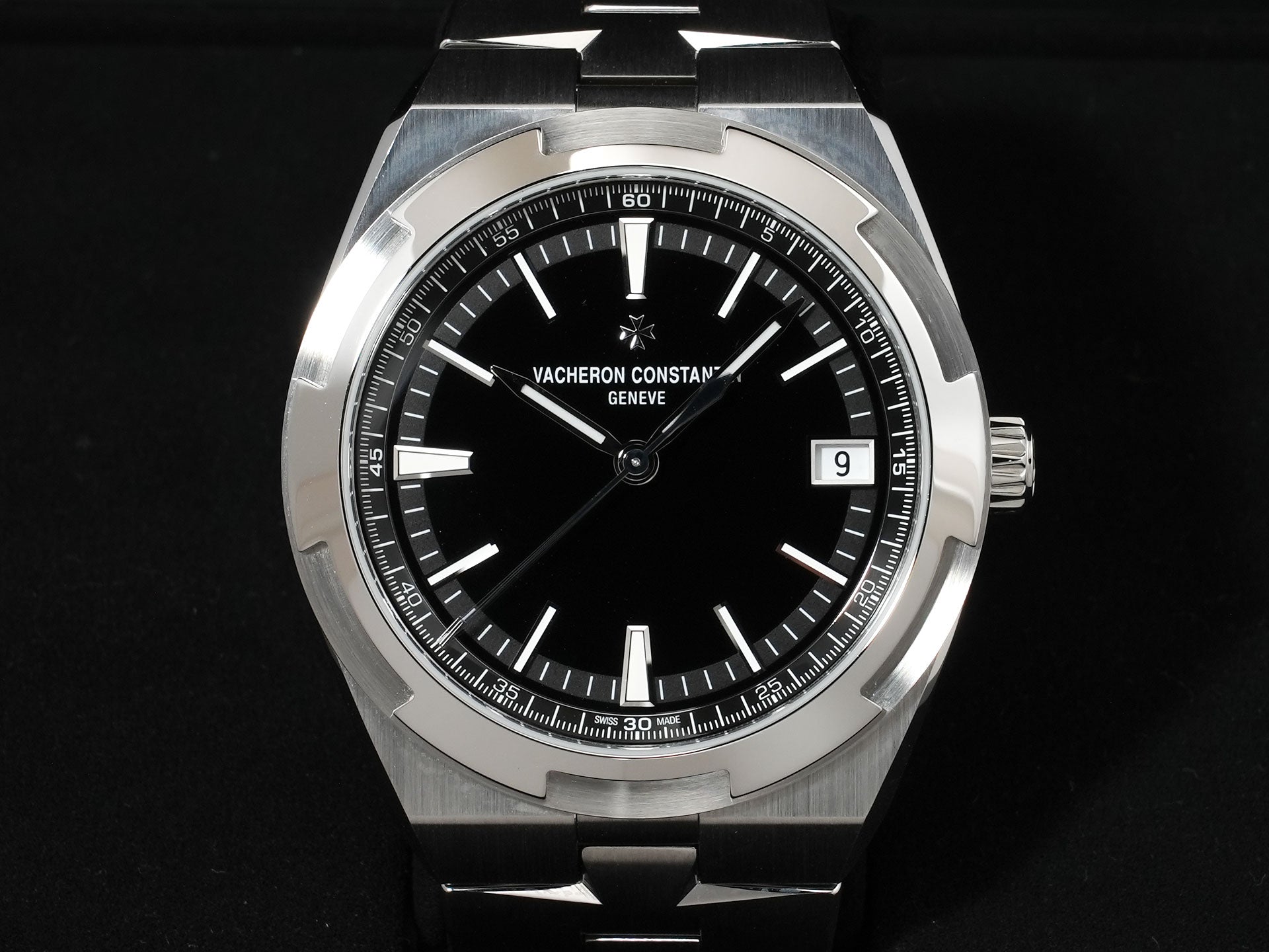 Vacheron Constantin Overseas Automatic Ref. 4520V/210A-B483 Stainless Steel Black Dial Excellent Condition 5usp5rnx