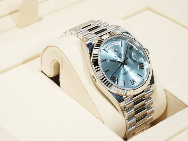 Rolex Day-Date 40 Ref. 228236 Platinum Ice Blue Dial Unused 982wmwwi