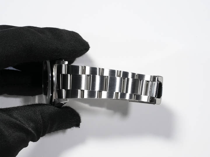 Rolex Explorer I Ref. 14270 Stainless Steel Black Dial Oyster Bracelet Excellent Condition wa5k3p34