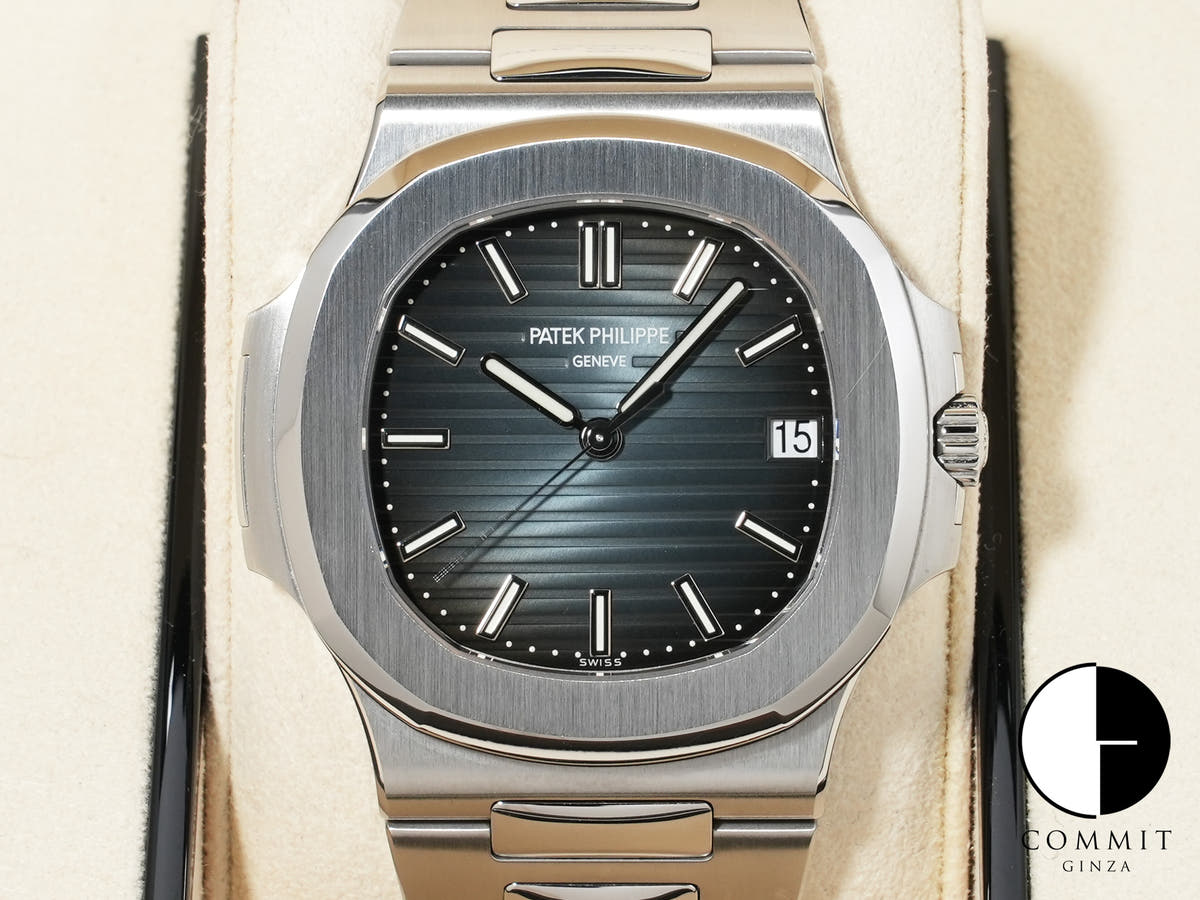 Patek Philippe Nautilus Ref. 5711/1A-010 Stainless Steel Blue Dial Excellent Used Condition ae4vo2rc
