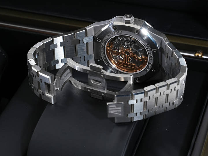 オーデマピゲ ロイヤルオーク パーペチュアルカレンダー Ref.26574ST.OO.1220ST.03 ステンレススチール ナイトブルー文字盤 美中古 dbkmfcjx