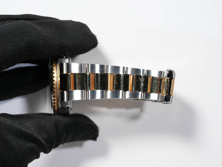 Rolex GMT-Master II Ref.16713RG Stainless Steel/Yellow Gold Champagne Dial Oyster Bracelet Used iafxtkn2