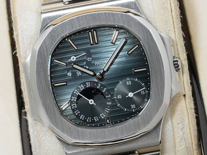 Patek Philippe Nautilus Petit Complication Ref. 3712/1A-001 Stainless Steel Blue Dial Pre-owned ha2v9twk