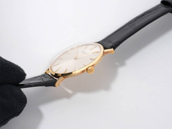 パテックフィリップ カラトラバ Ref.3537 イエローゴールド シルバー文字盤 中古 jn8s6t8v
