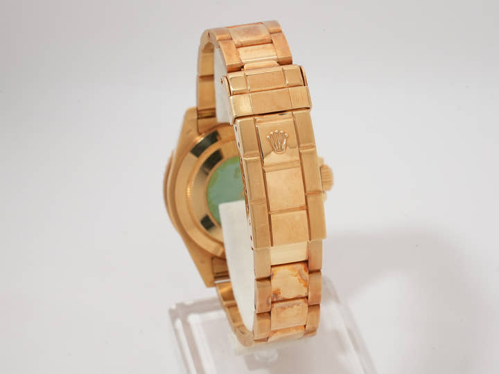 Rolex Submariner Date Ref. 16618 Yellow Gold Black Dial Used h9c9bkgf