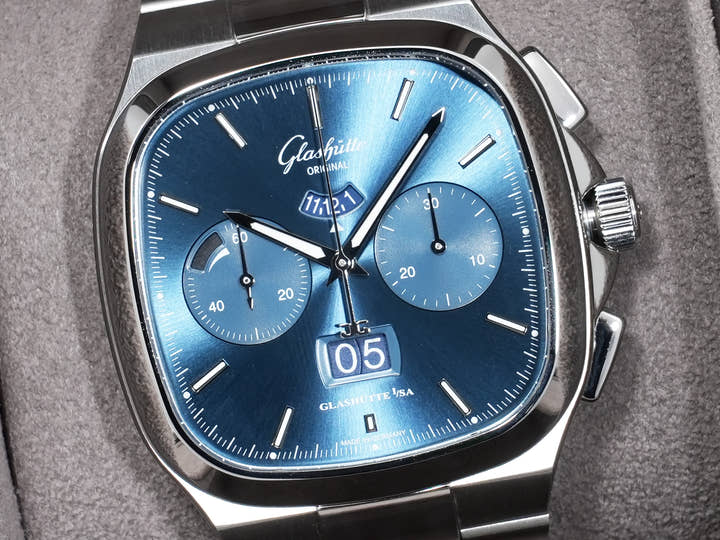 Glashütte Original Seventies Chronograph Panorama Date Ref. 1-37-02-08-02-70 Stainless Steel Blue Dial Unused 5r4fn62h