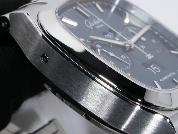 Glashütte Original Seventies Chronograph Panorama Date Ref. 1-37-02-08-02-70 Stainless Steel Blue Dial Unused 5r4fn62h