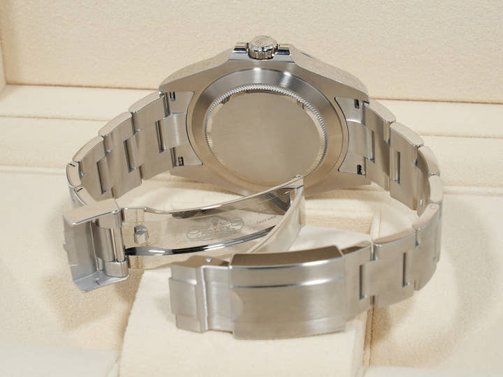 ロレックス エクスプローラーII Ref.226570 ステンレススチール ホワイト文字盤 オイスターブレスレット 未使用 nzq8ankd